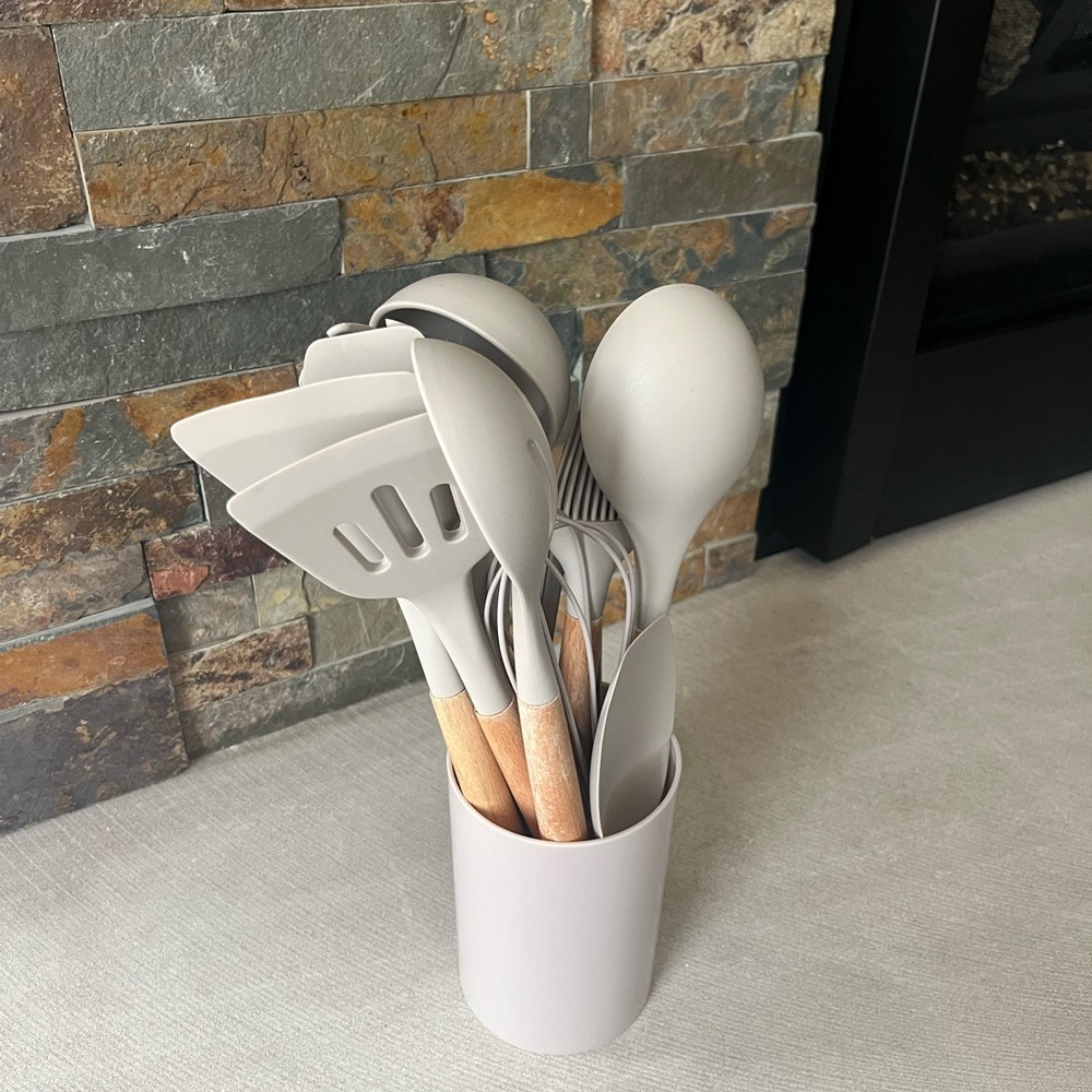 Gray Kitchen Utensil Set with Holder